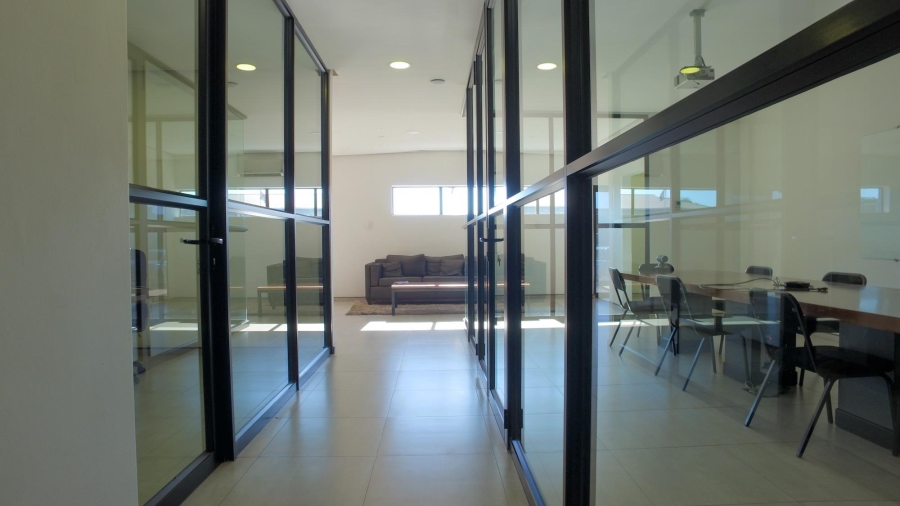 To Let commercial Property for Rent in Oos Einde North West